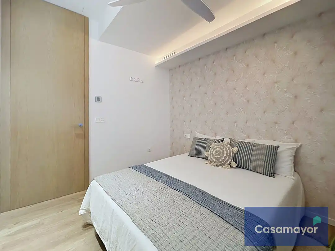 Habitación de Piso en venta en Alicante / Alacant con Aire acondicionado, Calefacción y Terraza