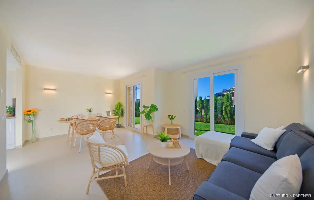 Casa unifamiliar en comunidad bien cuidada con piscina  cerca de la playa de ensueño Es Trenc, imatge 3