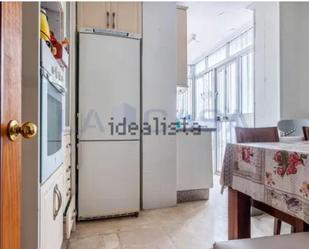 Kitchen of Flat for sale in  Sevilla Capital  with Air Conditioner and Furnished