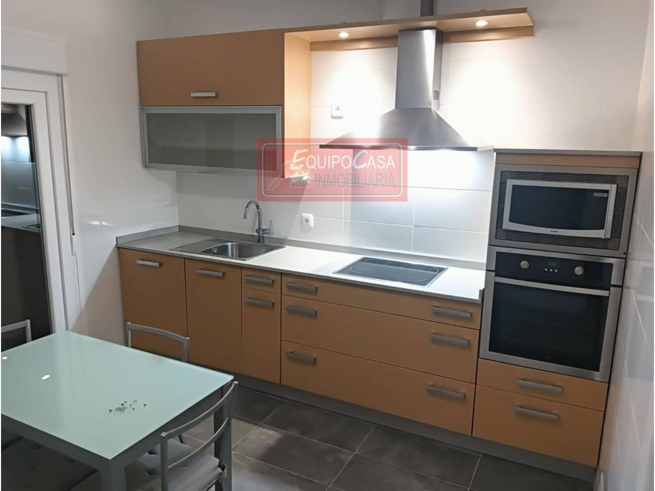 Cuina de Pis en venda en Lugo Capital amb Calefacció, Traster i Balcó