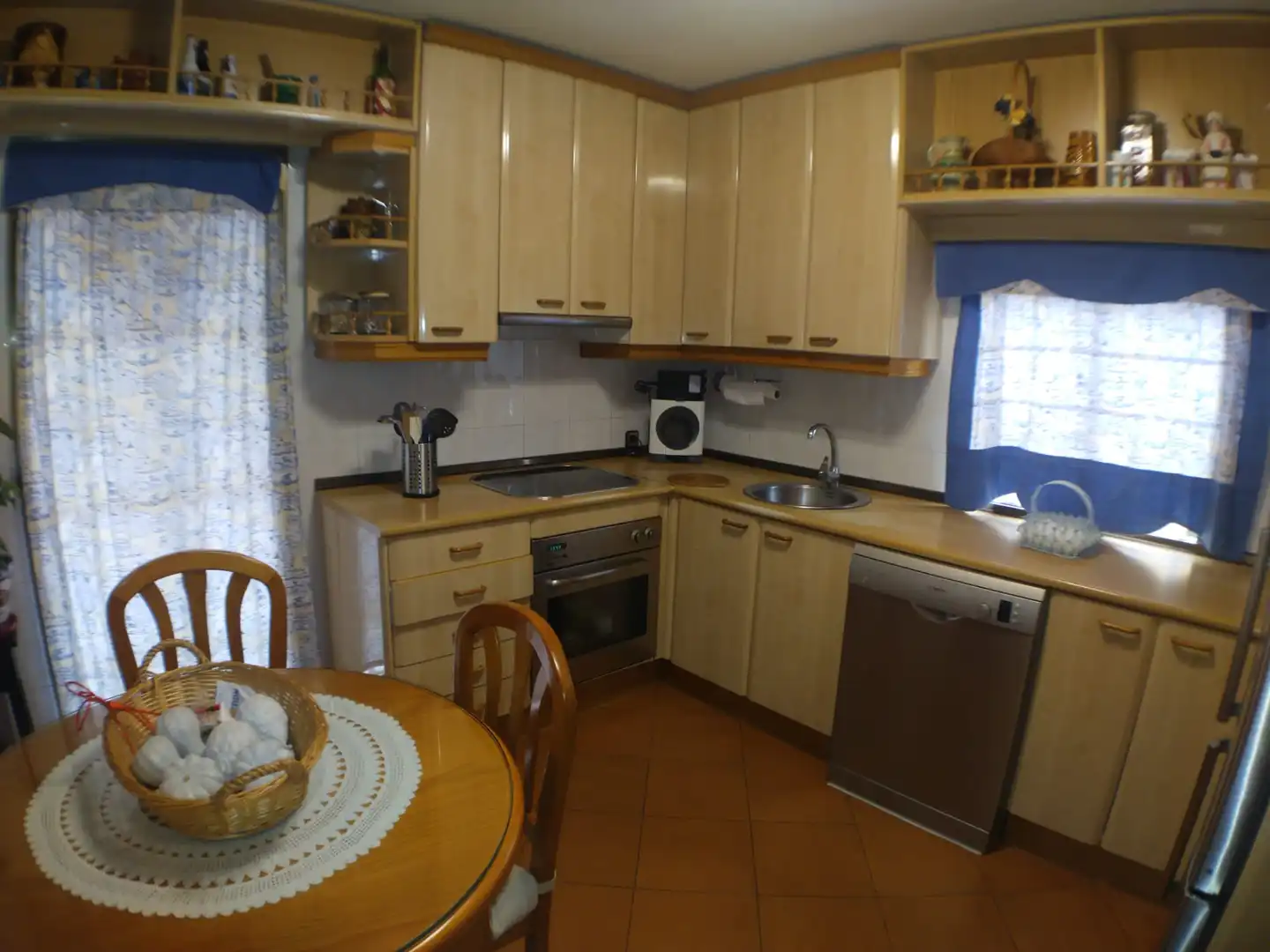Cuina de Casa o xalet en venda en Moraleja de Enmedio amb Aire condicionat, Calefacció i Jardí privat