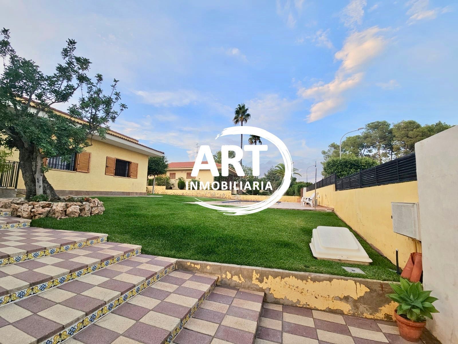 Garden of House or chalet for sale in La Pobla de Vallbona  with Air Conditioner, Heating and Private garden