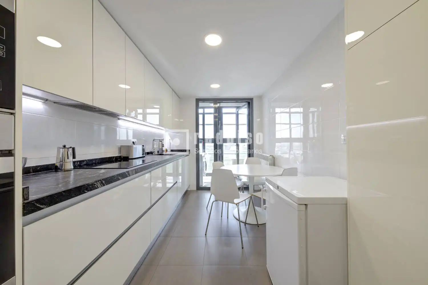 Kitchen of Flat for sale in Boadilla del Monte  with Air Conditioner, Heating and Private garden