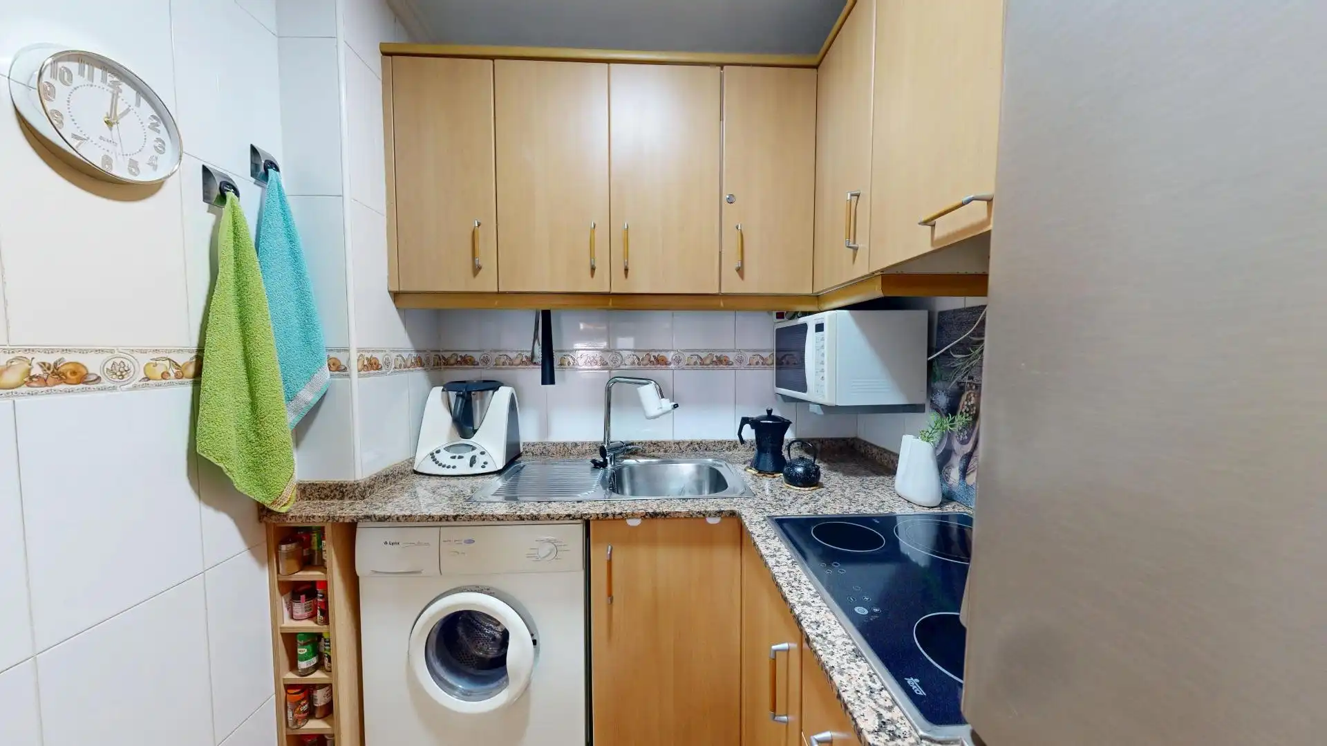 Cuina de Apartament en venda en Torrevieja amb Aire condicionat, Calefacció i Moblat