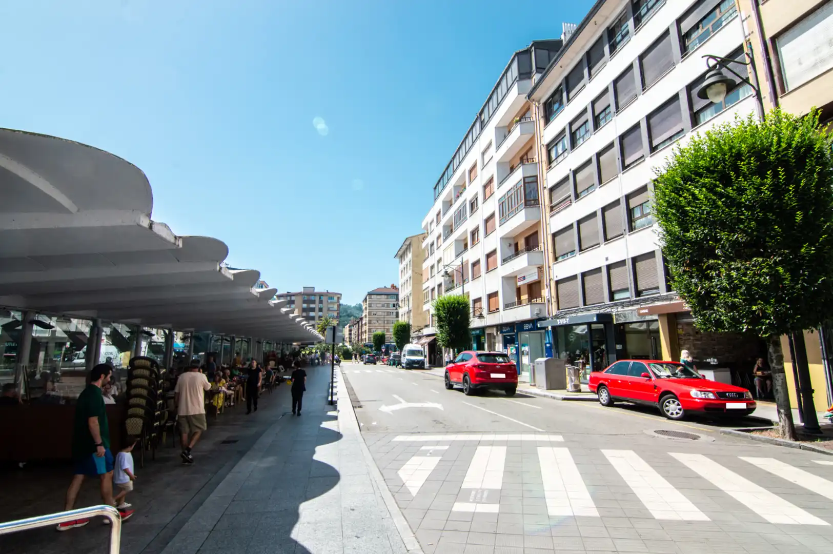 Außenansicht von Wohnung zum Verkauf in Siero mit Heizung, Parkett und Abstellraum