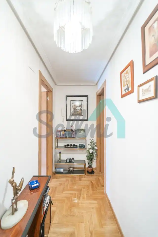 Piso en venta en San Martín del Rey Aurelio con Calefacción, Parquet y Trastero