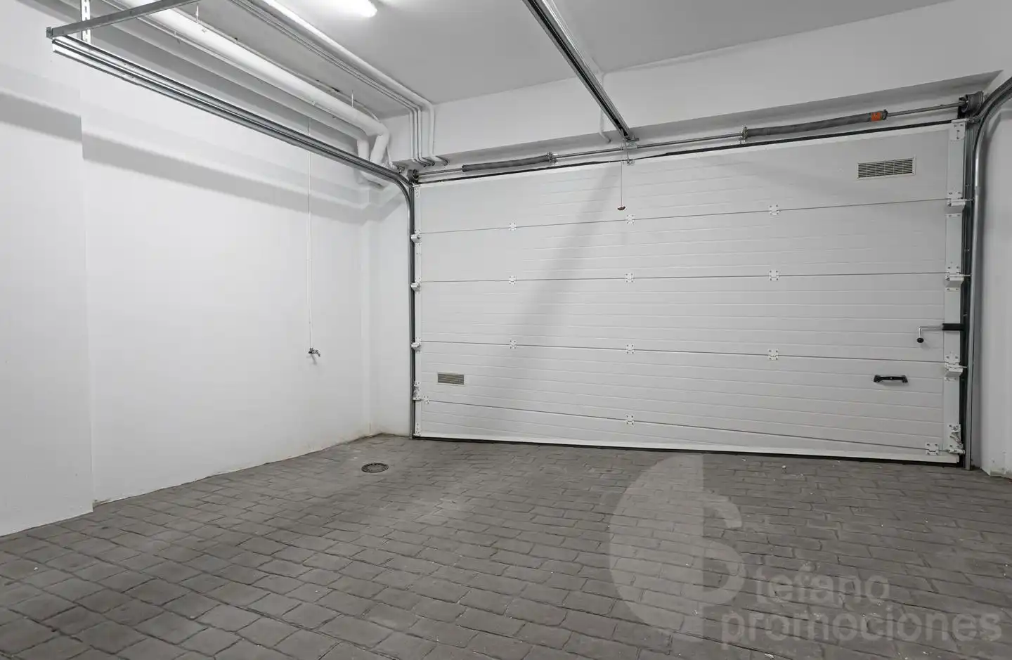 Casa adosada en venta en Rincón de la Victoria con Terraza y Piscina comunitaria