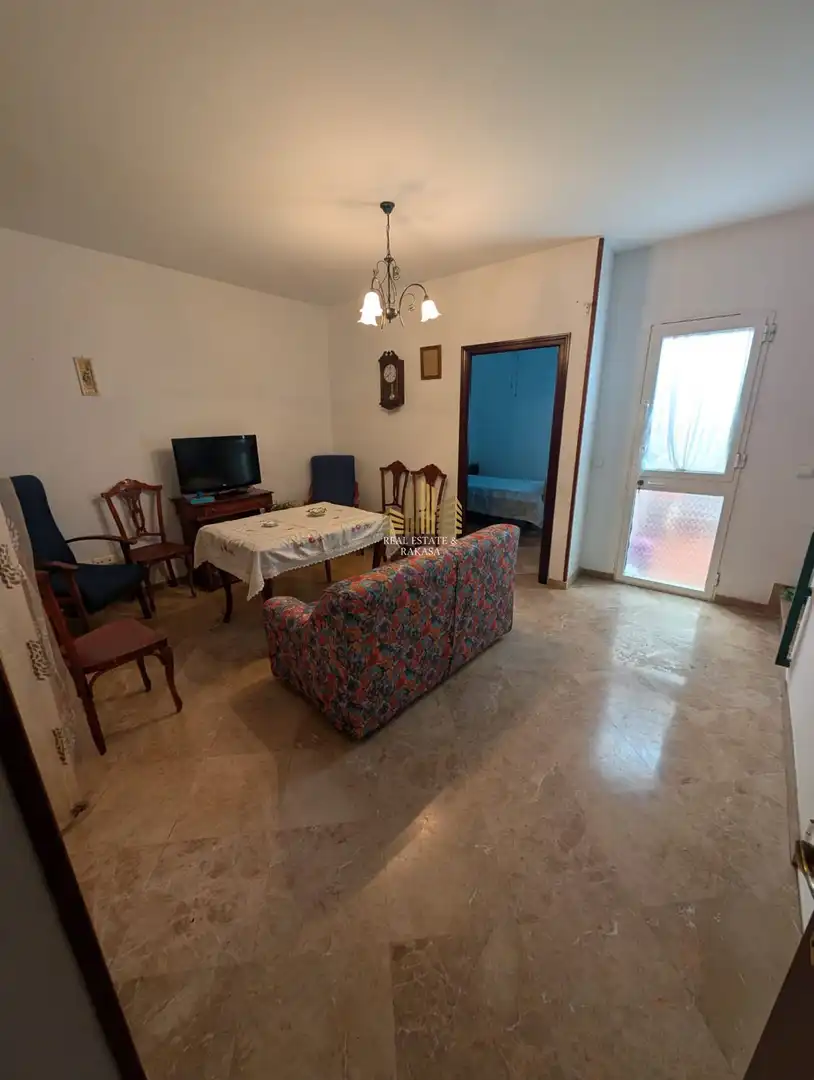 Sala d'estar de Casa o xalet en venda en Alcalá de Guadaira amb Terrassa i Traster