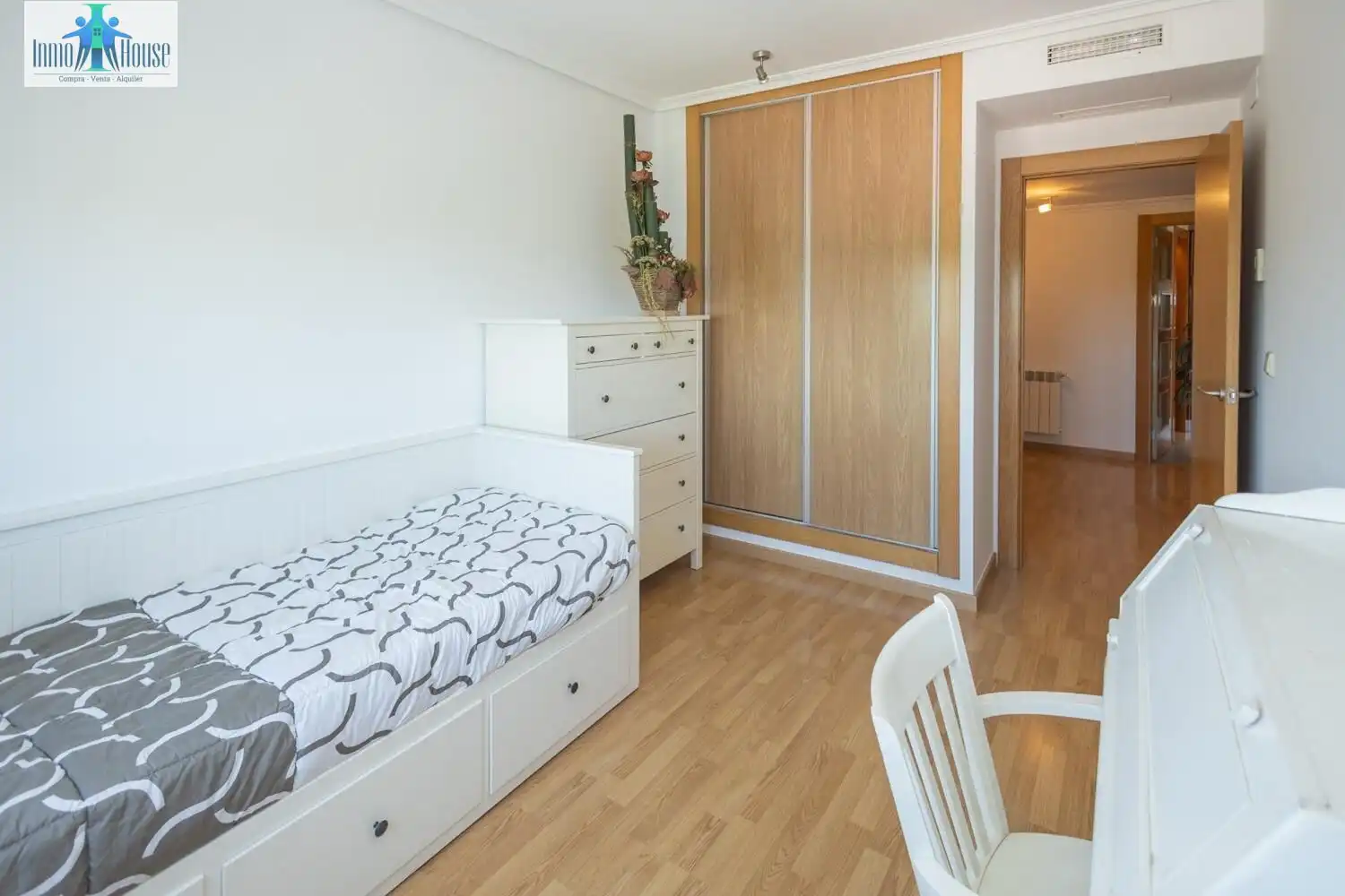 Habitación de Piso en venta en Albacete con Aire acondicionado, Calefacción y Trastero