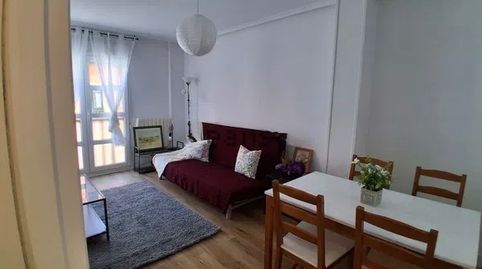 Foto 4 de Apartament en venda a Calle Atocha, 13, Cimadevilla, Gijón