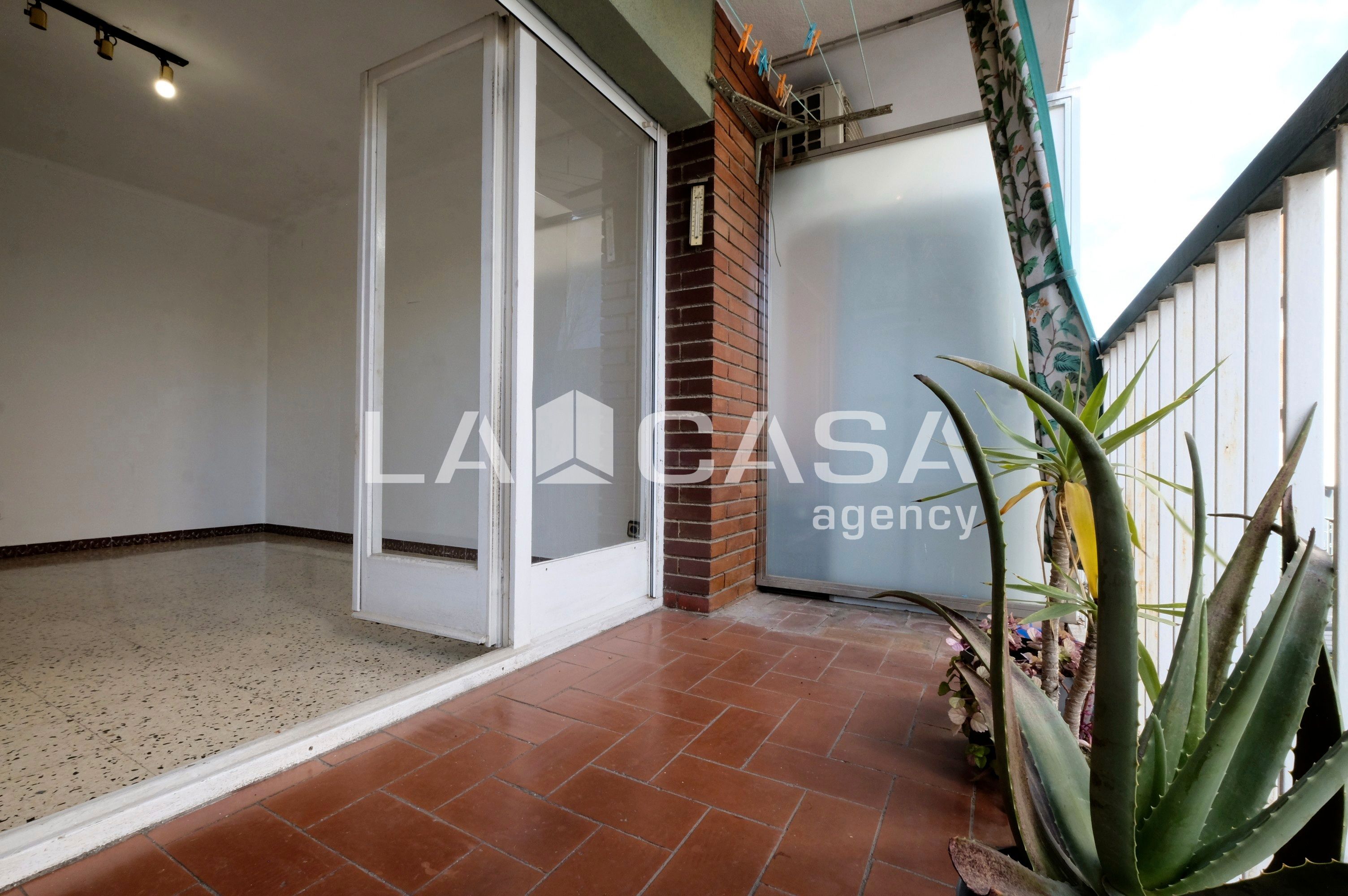 Flat for sale in Carrer de l'Escultor Ordóñez, Porta
