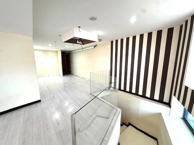 Local comercial en Alquiler en Centre - Barri Vell