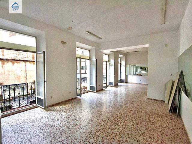 Local comercial en Alquiler en Casco Antiguo