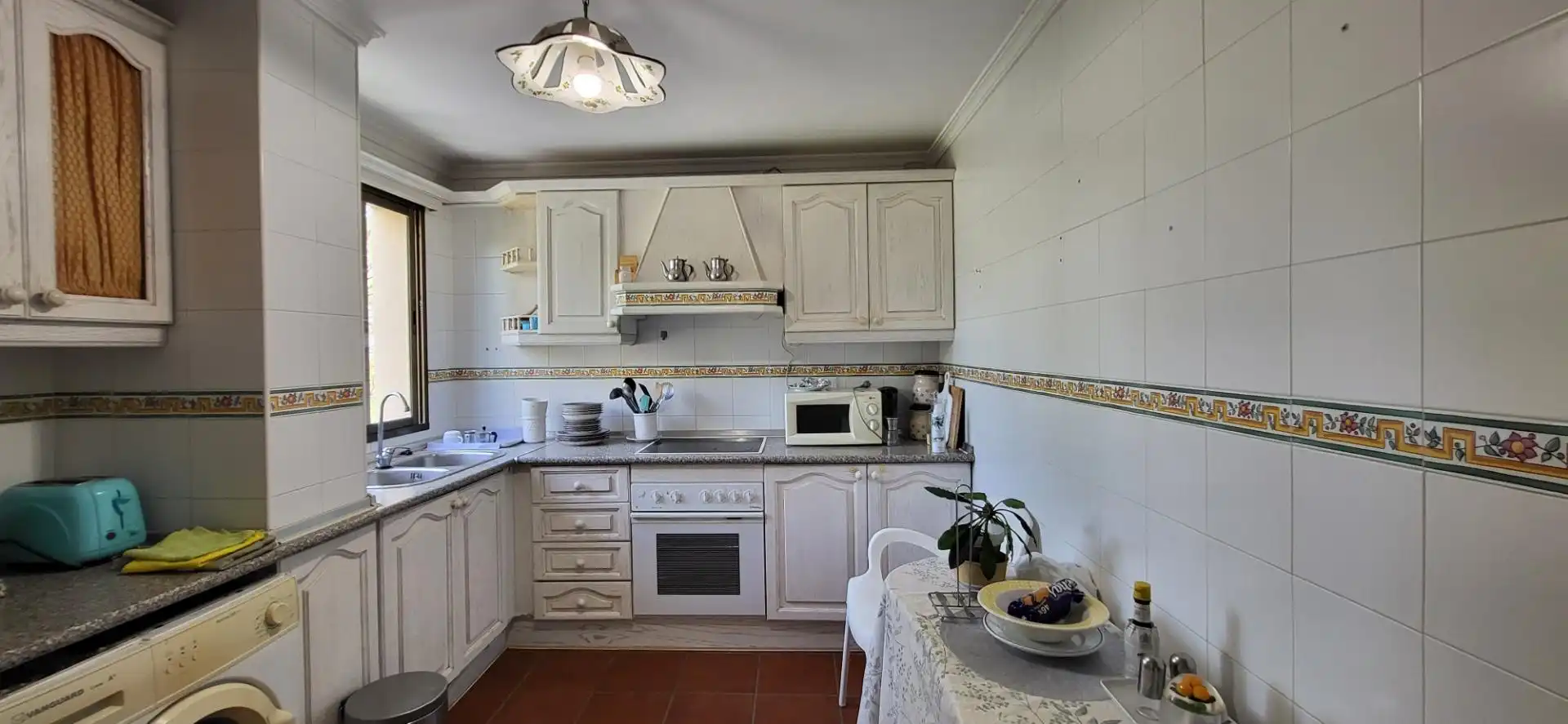 Kitchen of Flat for rent in Marbella  with Air Conditioner, Heating and Terrace