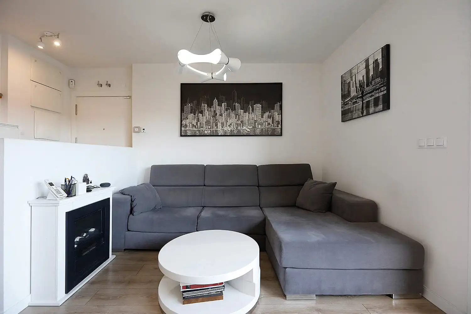 Sala d'estar de Dúplex en venda en Donostia - San Sebastián  amb Aire condicionat, Terrassa i Moblat
