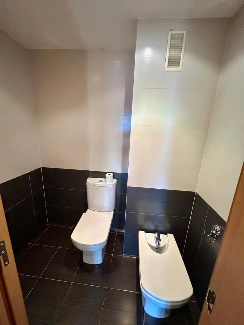 Baño de Piso en venta en Valencia con Aire acondicionado, Calefacción y Balcón