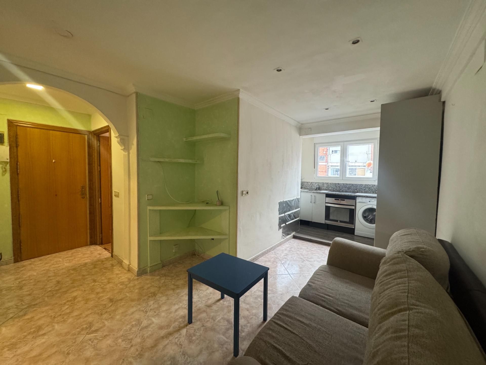 Flat for sale in  Madrid Capital  with Air Conditioner and Terrace