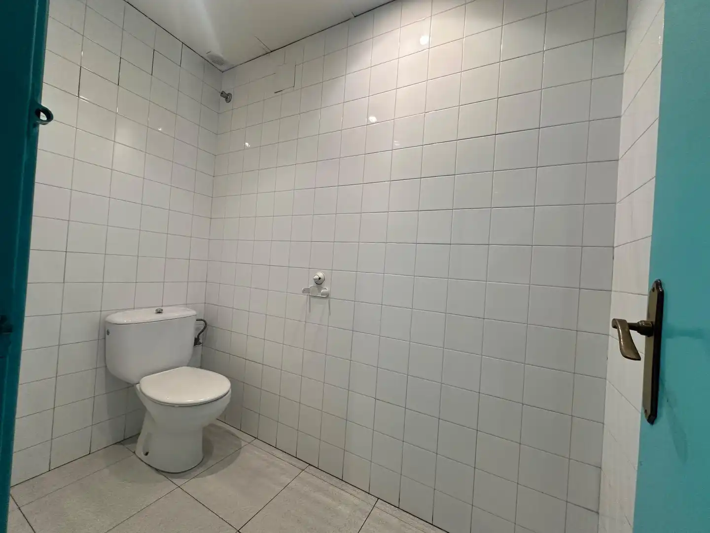 Badezimmer von Geschaftsraum zur Miete in Manresa mit Klimaanlage