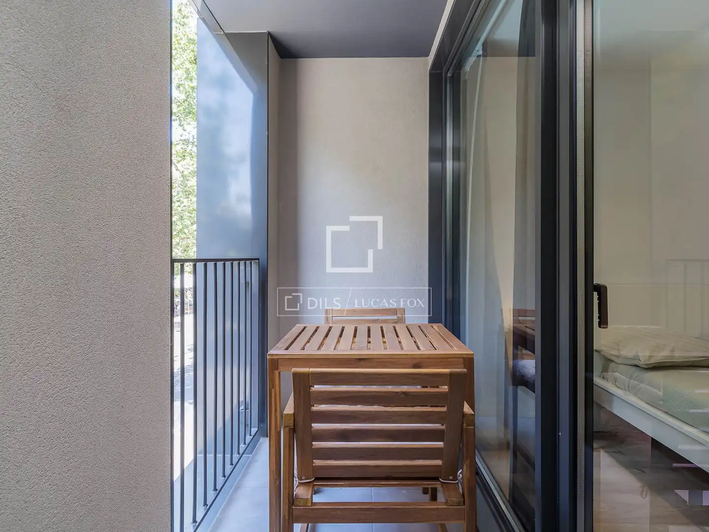 Balcony of Flat for rent in Barcelona  with Air Conditioner, Parquet flooring and Furnished