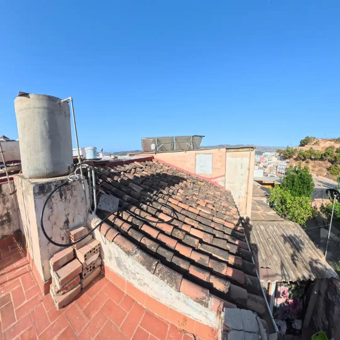 Vista exterior de Casa o chalet en venta en Vélez-Málaga con Terraza y Amueblado