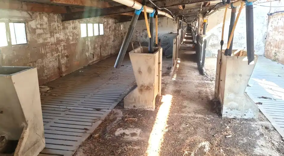 Nau industrial en venda en Aniñón