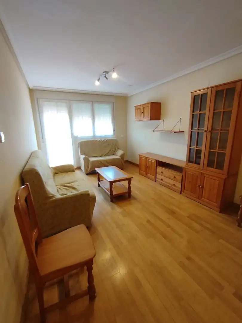 Sala de estar de Piso en venta en Ávila con Calefacción, Terraza y Trastero