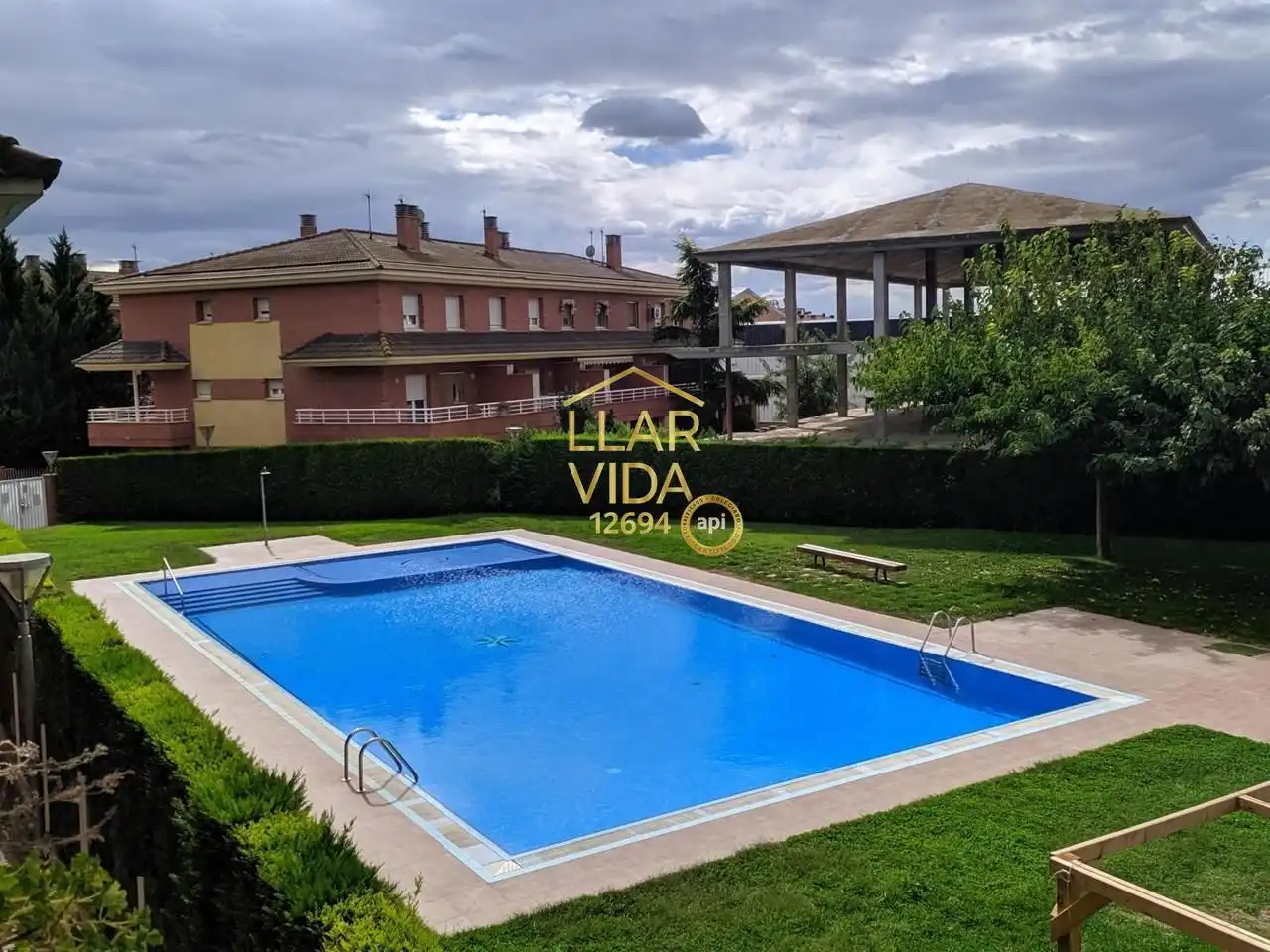 Piscina de Casa o xalet en venda en Alcarràs amb Aire condicionat, Terrassa i Piscina