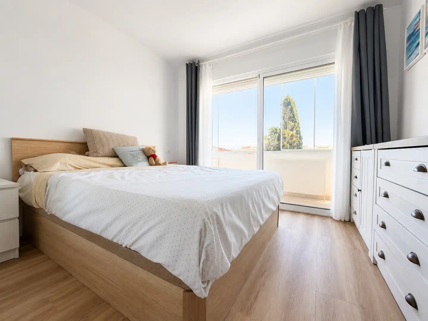Habitación de Piso en venta en Fuengirola con Aire acondicionado, Terraza y Amueblado