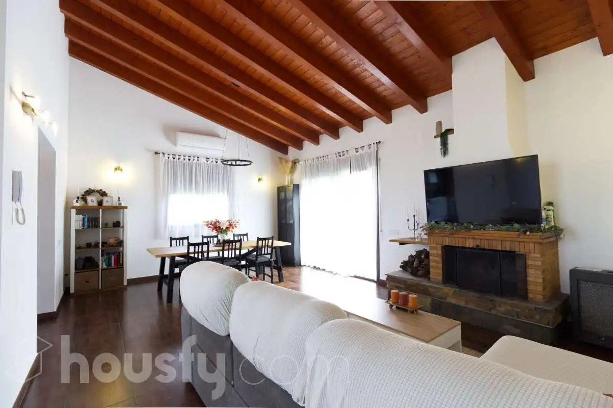 Casa amb terrassa en venda a Carrer de Miguel Àngel ., imagen 3