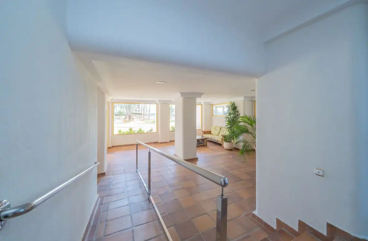 Piso en venta en El Campello con Calefacción, Jardín privado y Terraza