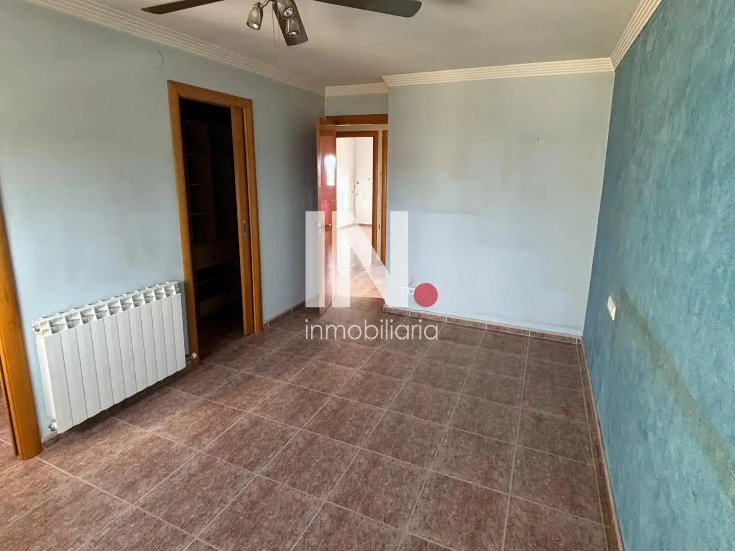Schlafzimmer von Einfamilien-Reihenhaus zum Verkauf in Linyola