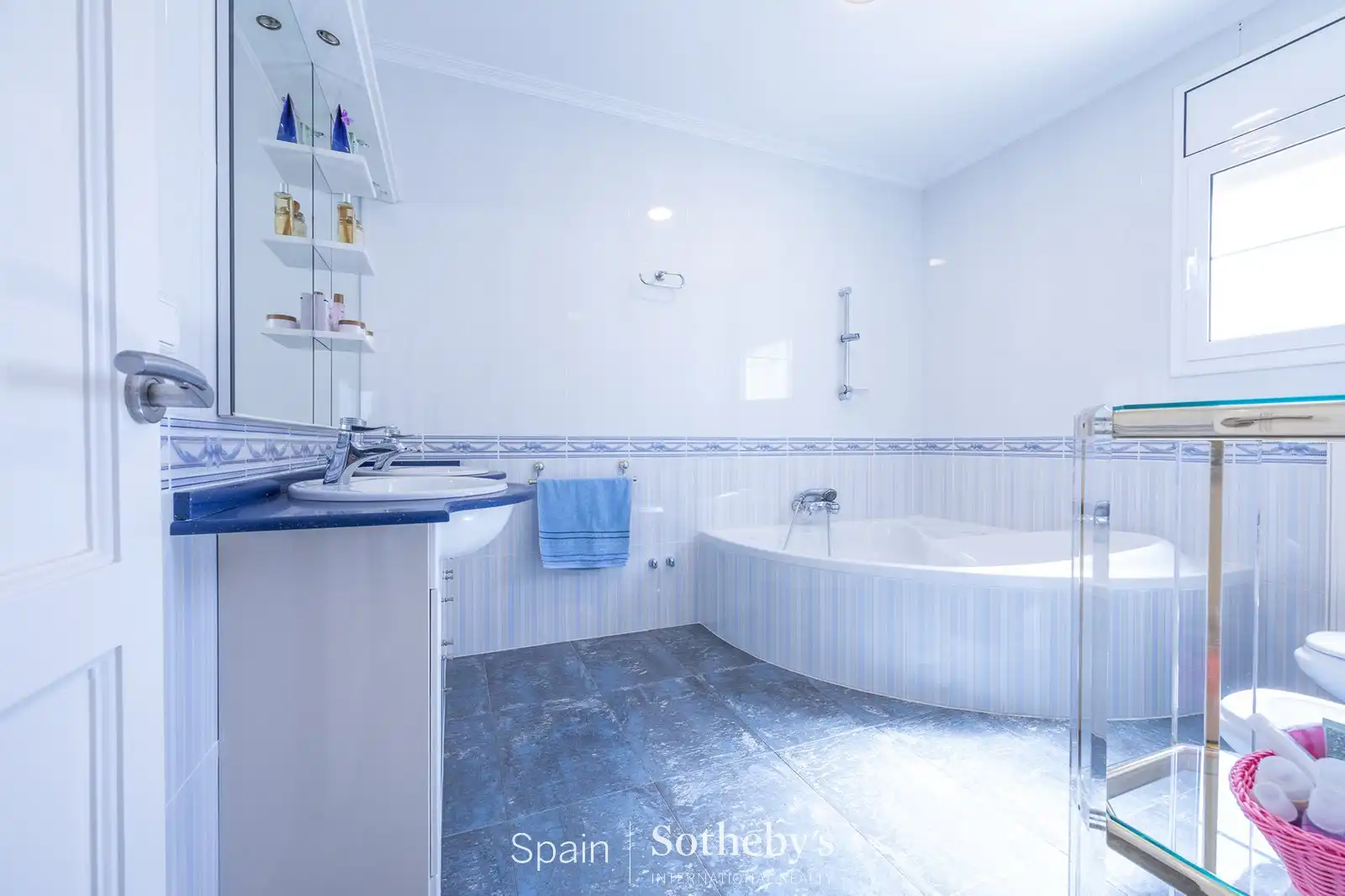 House with pool for sale in Requesens, imagen 19