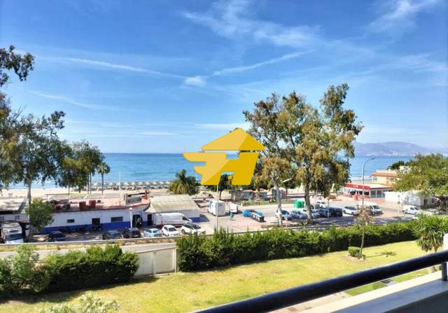 Piso en Alquiler en Calle Playa Virginia en El Palo