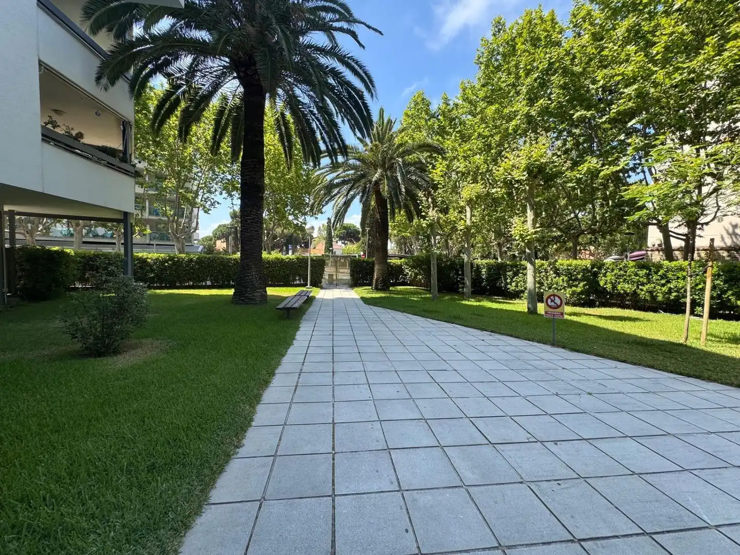 Vista exterior de Pis en venda en Salou amb Aire condicionat i Terrassa