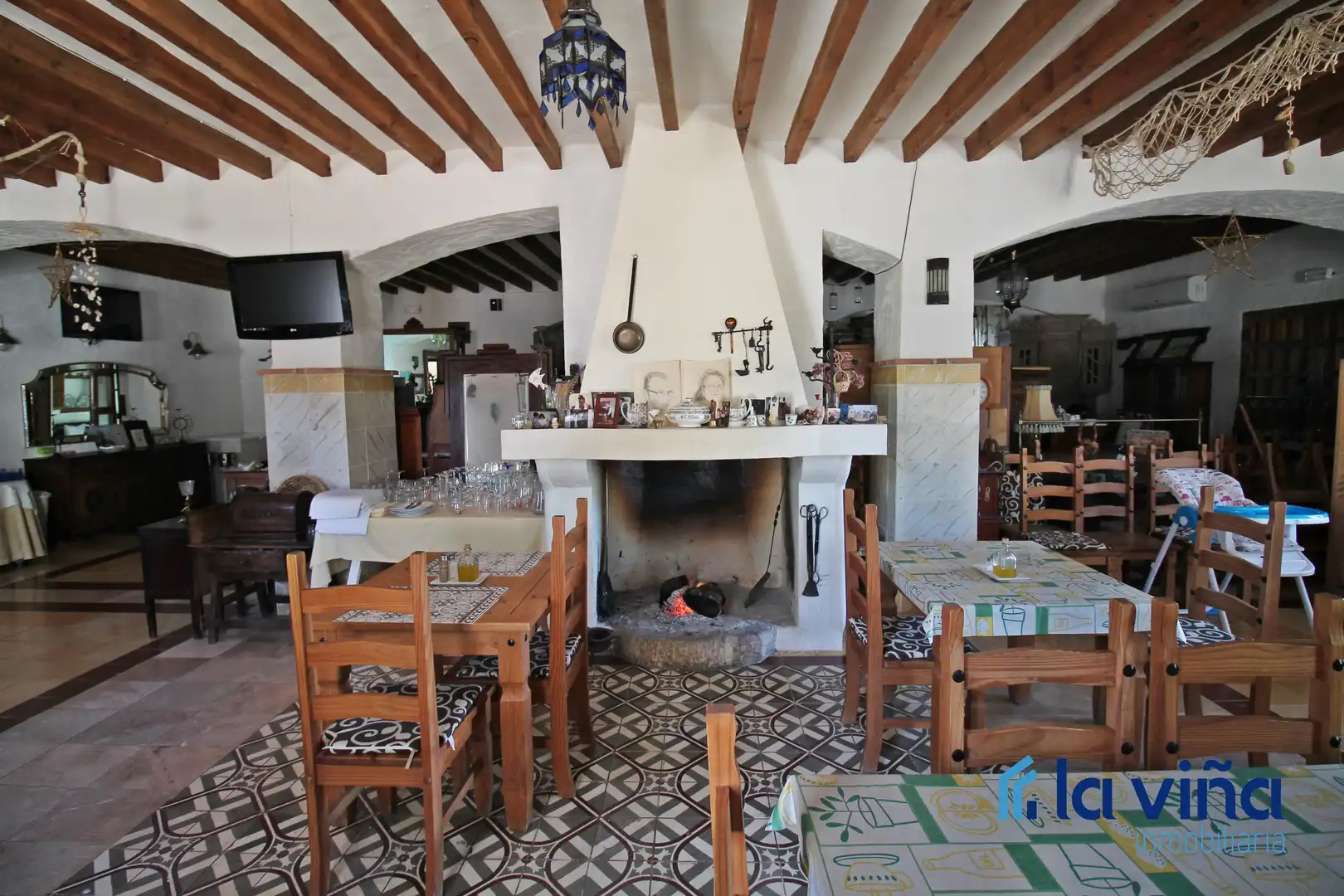 Finca rústica en venta en Martín de la Jara con Aire acondicionado, Jardín privado y Trastero