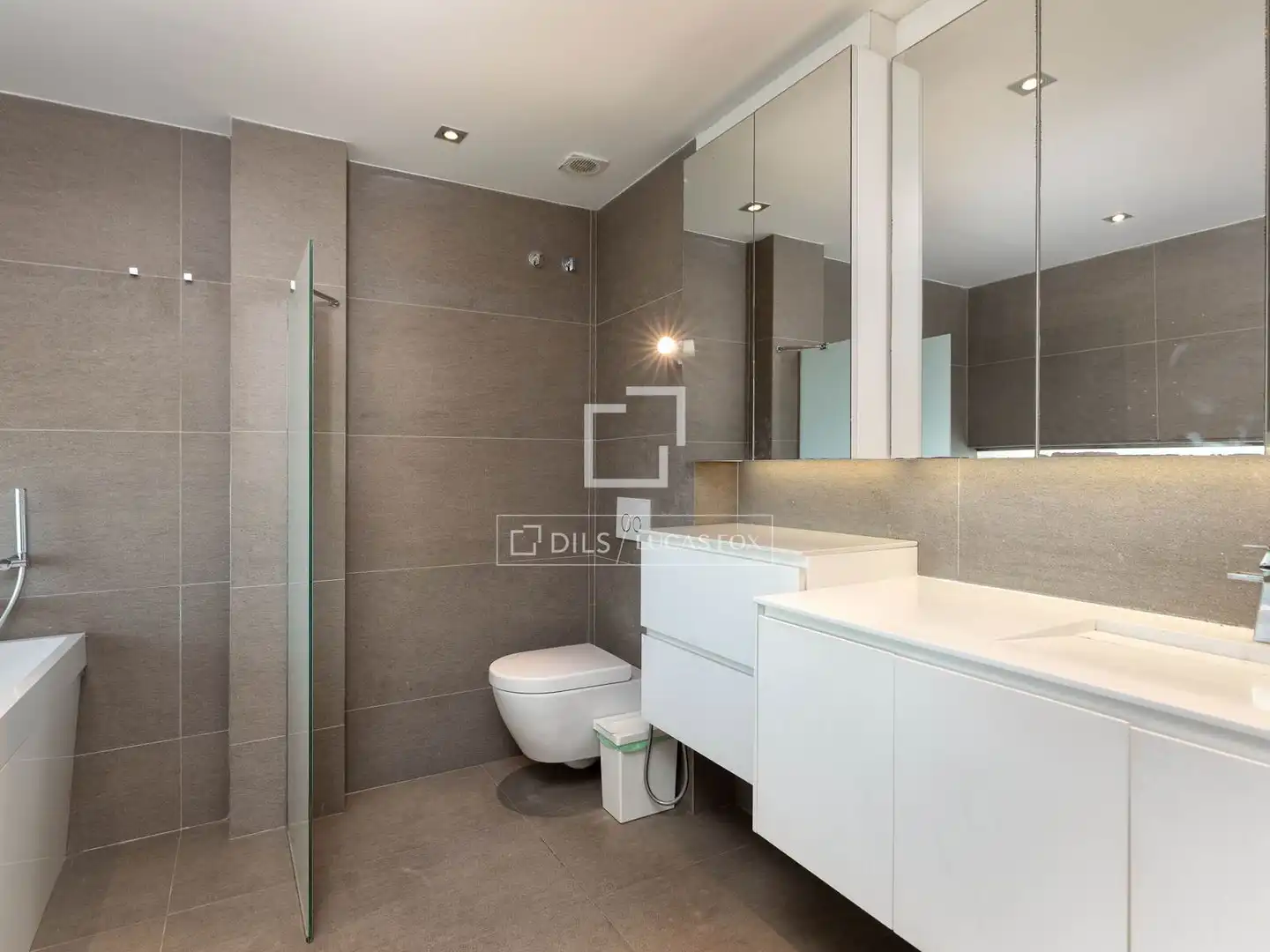 Baño de Piso en venta en Blanes con Aire acondicionado, Calefacción y Terraza