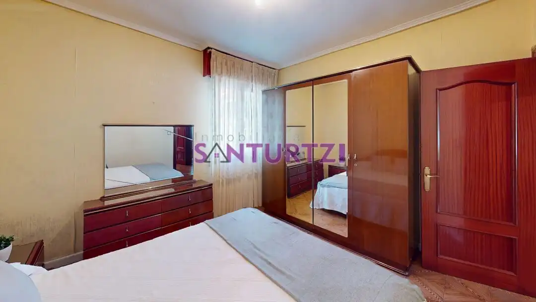 Flat for sale in La Txitxarra - Murrieta - Parke Santurtzi
