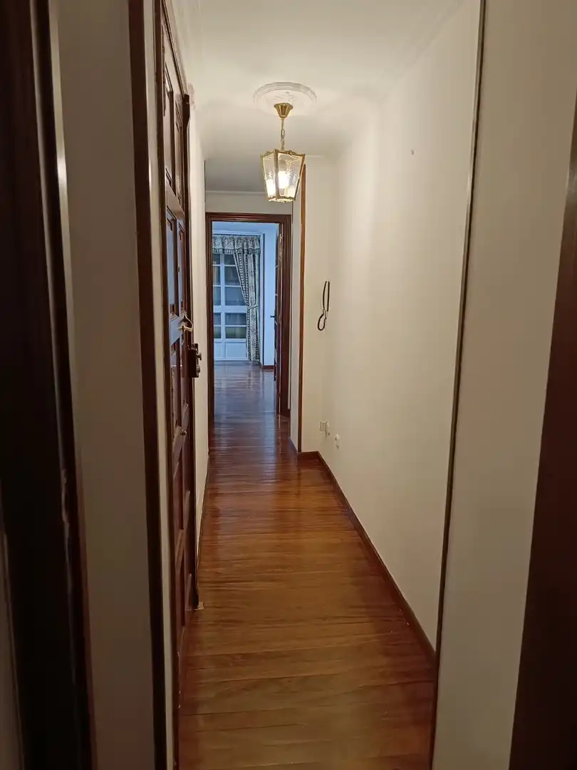 Piso en venta en Santiago de Compostela  con Calefacción, Amueblado y Balcón