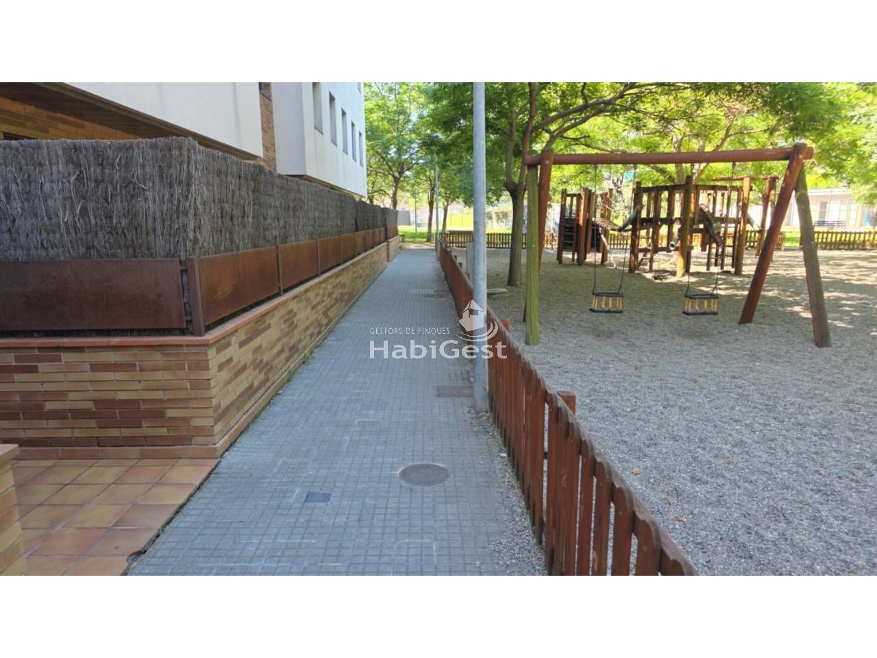 Exterior view of Flat for sale in Sant Julià de Ramis  with Air Conditioner, Heating and Parquet flooring