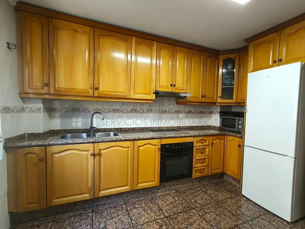 Cuina de Casa adosada en venda en San Crispín - Huerta Nueva-Estación  