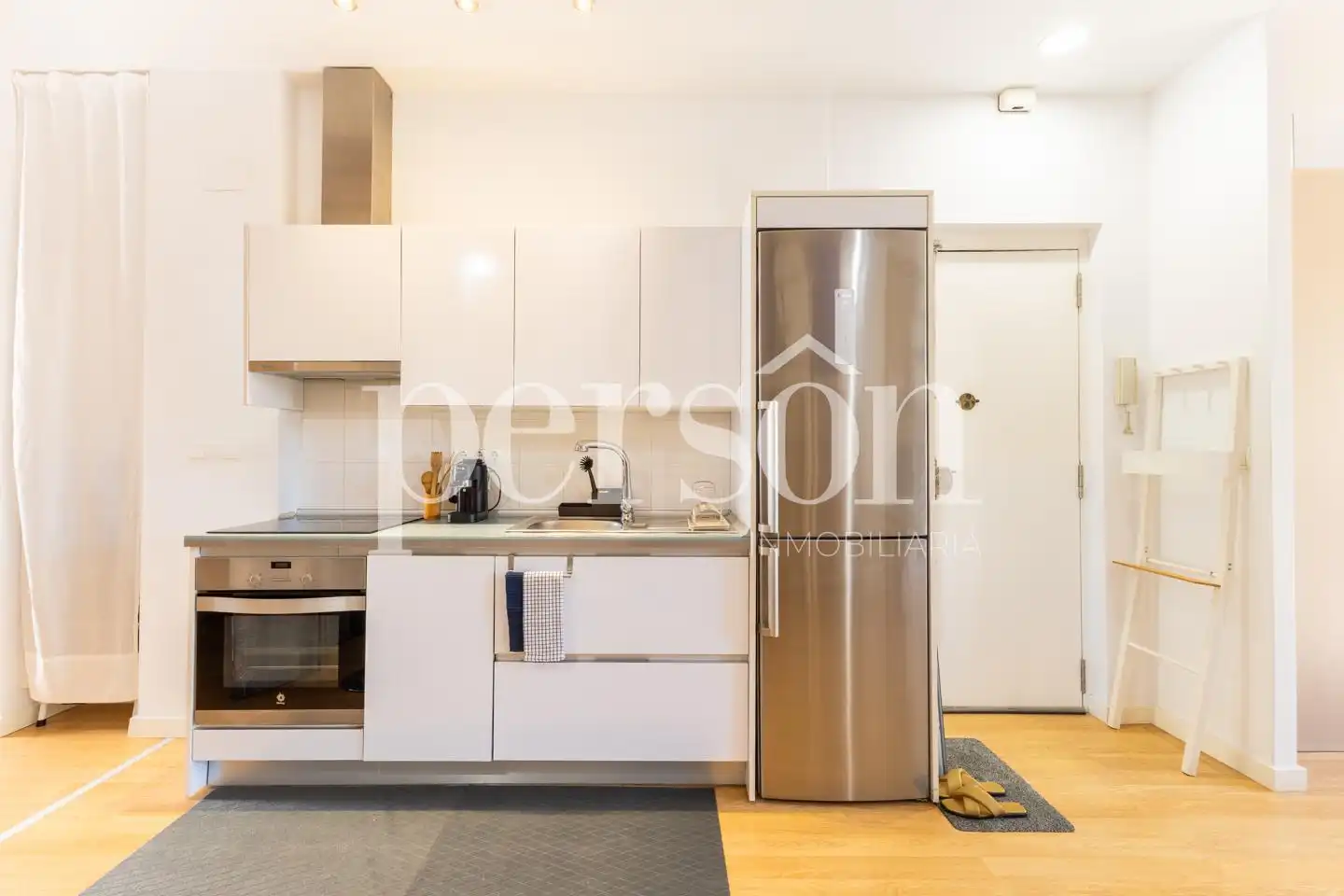 Küche von Loft zur Miete in Valencia mit Klimaanlage, Heizung und Möbliert