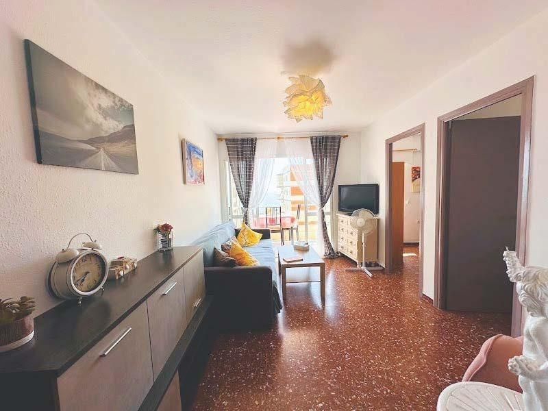 Sala d'estar de Pis en venda en Vélez-Málaga amb Traster i Piscina comunitària