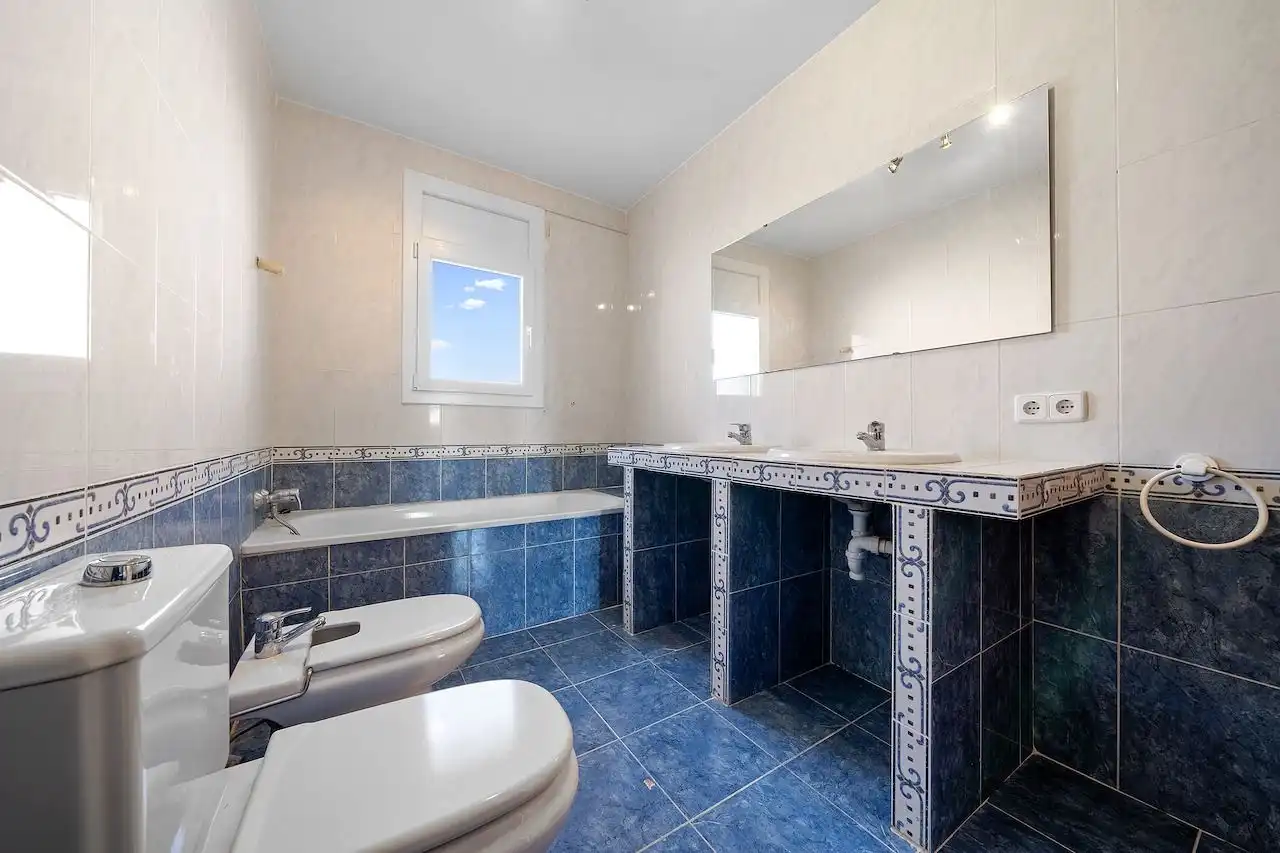 Detached house with pool for sale in Miami Platja, imagen 13