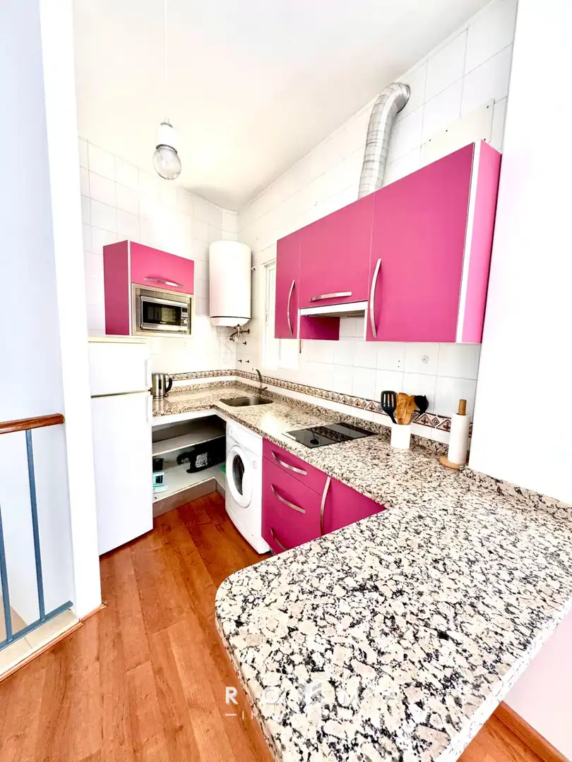 Cocina de Piso en venta en Espartinas con Aire acondicionado y Amueblado