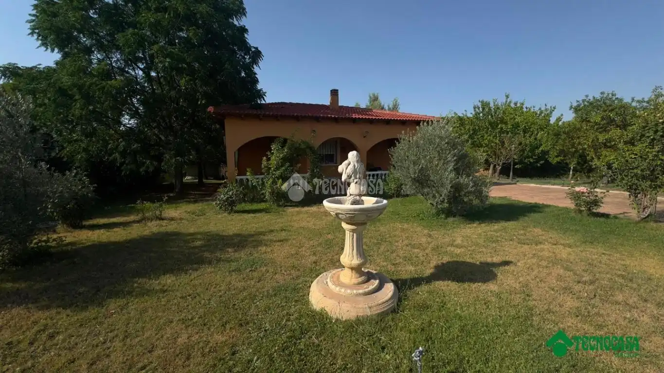 Jardín de Casa o chalet en venta en Illana con Aire acondicionado, Calefacción y Piscina