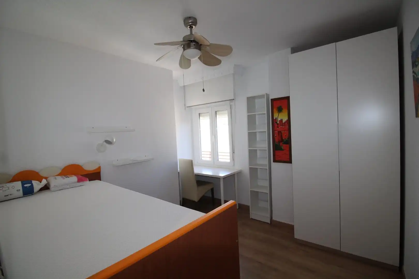 Habitación de Piso de alquiler en Granada con Aire acondicionado, Calefacción y Jardín privado
