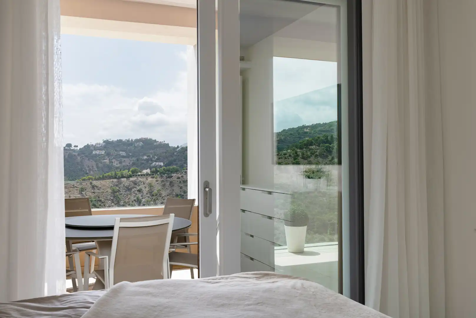 Apartament amb piscina en venda a Benahavís pueblo, imagen 21