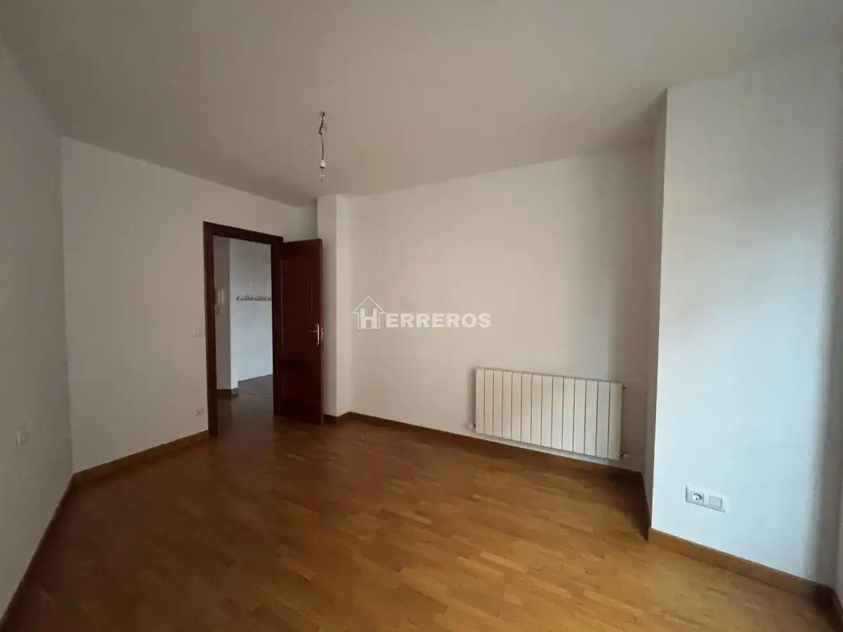 Bedroom of Flat for sale in Uruñuela  with Heating, Parquet flooring and Terrace