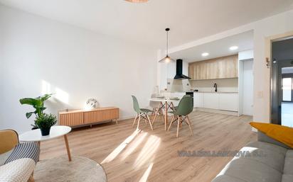 Sala d'estar de Pis en venda en Mollet del Vallès amb Aire condicionat, Terrassa i Balcó