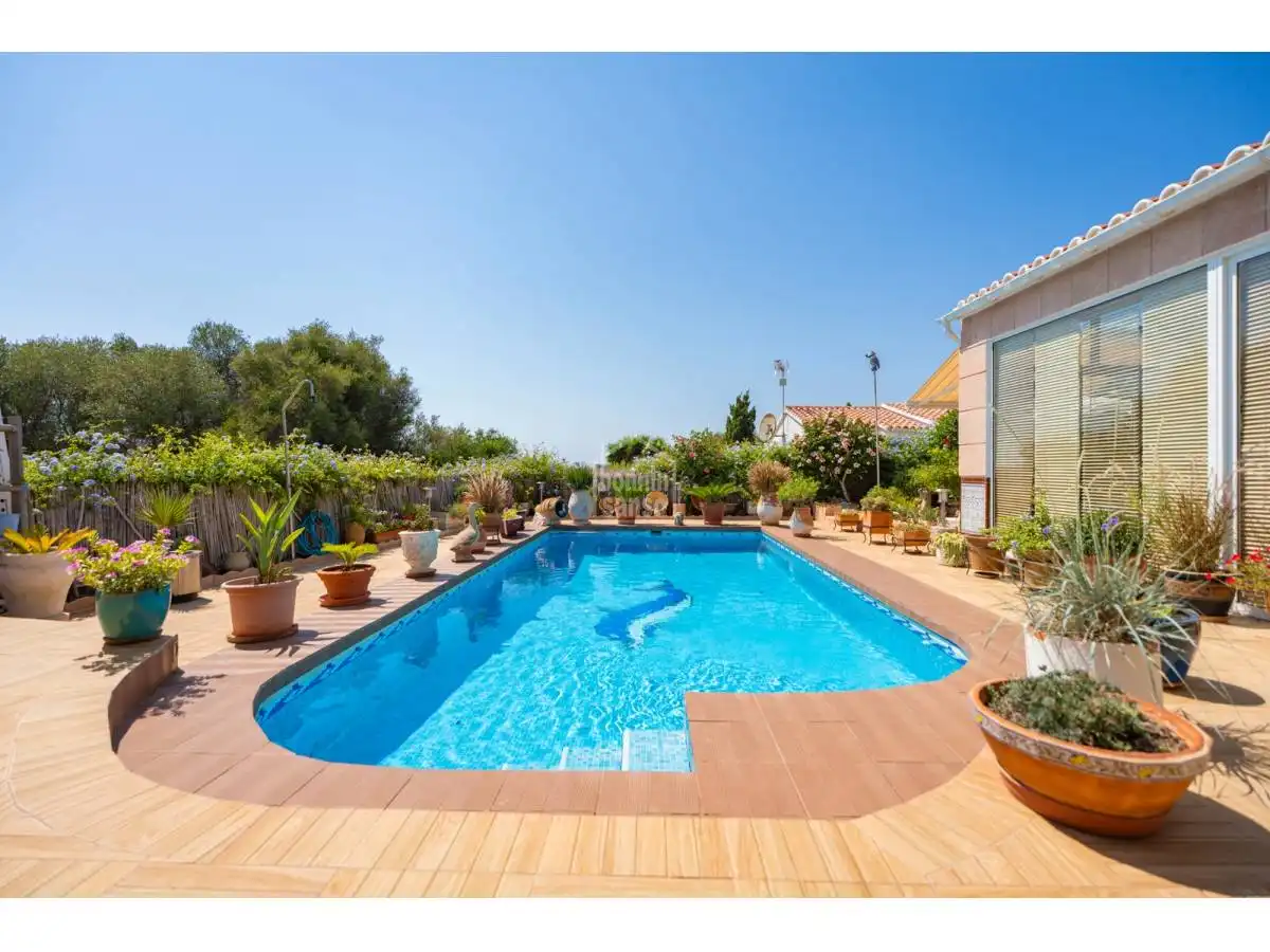 Piscina de Casa o chalet en venta en Sant Lluís con Calefacción, Terraza y Piscina